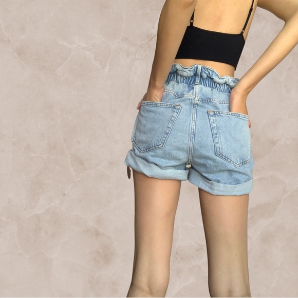 Frame Light Blue Denim Short With Ruffled Waist - Picture 2 of 3